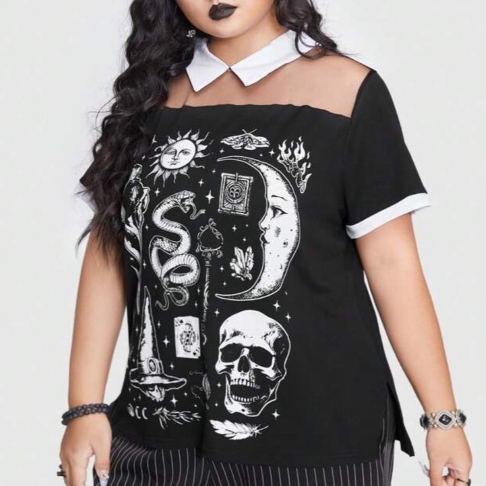 Goth Print Collared Top - Picture 3 of 4